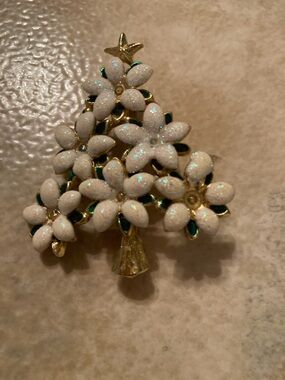 Gold-Tone White Glitter Floral Christmas Tree Brooch with Green Accents